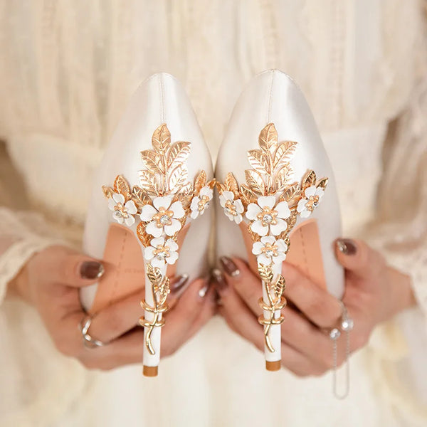 Elegant Crystal-Embellished Silk Pointed Toe Pumps for Women - Luxurious High Heels Perfect for Bridal and Evening Wear, Sexy Dress Shoes with Thin Heels